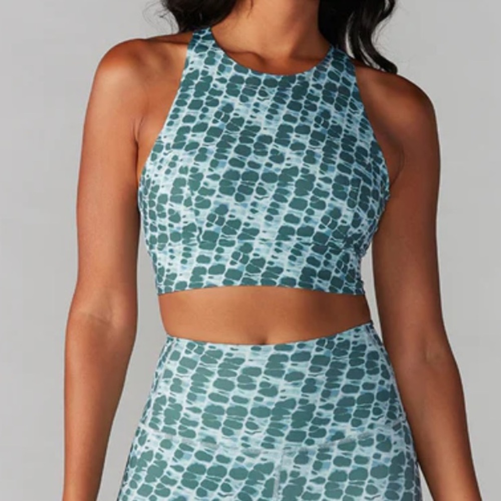 Tavi Active Move Bra 
color: Pebble tie dye